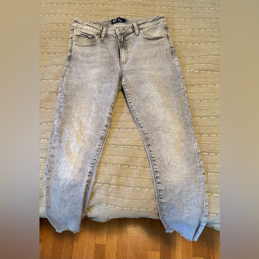 GAP Women's Light Gray Jeans/Jeggings